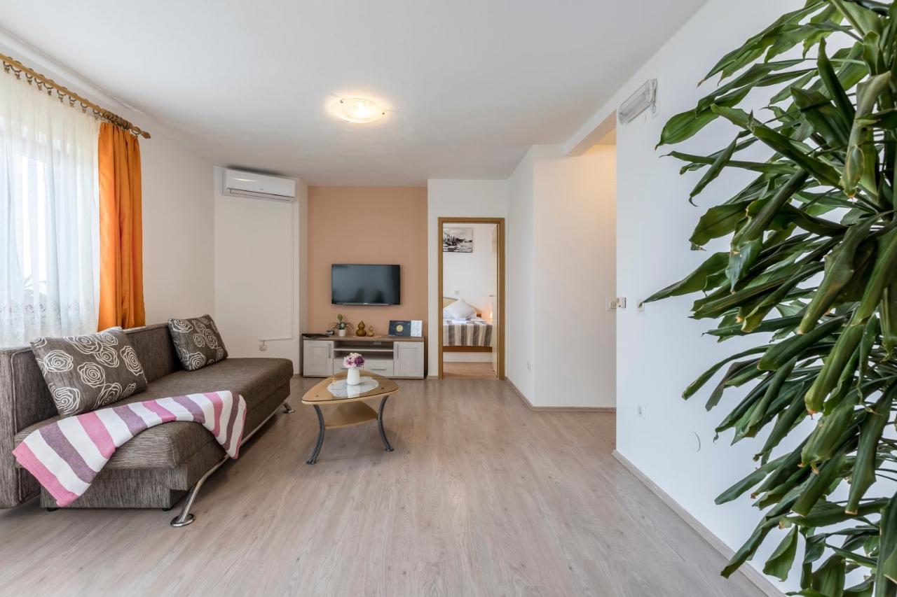 Sky Apartments Ποντστράνα Εξωτερικό φωτογραφία