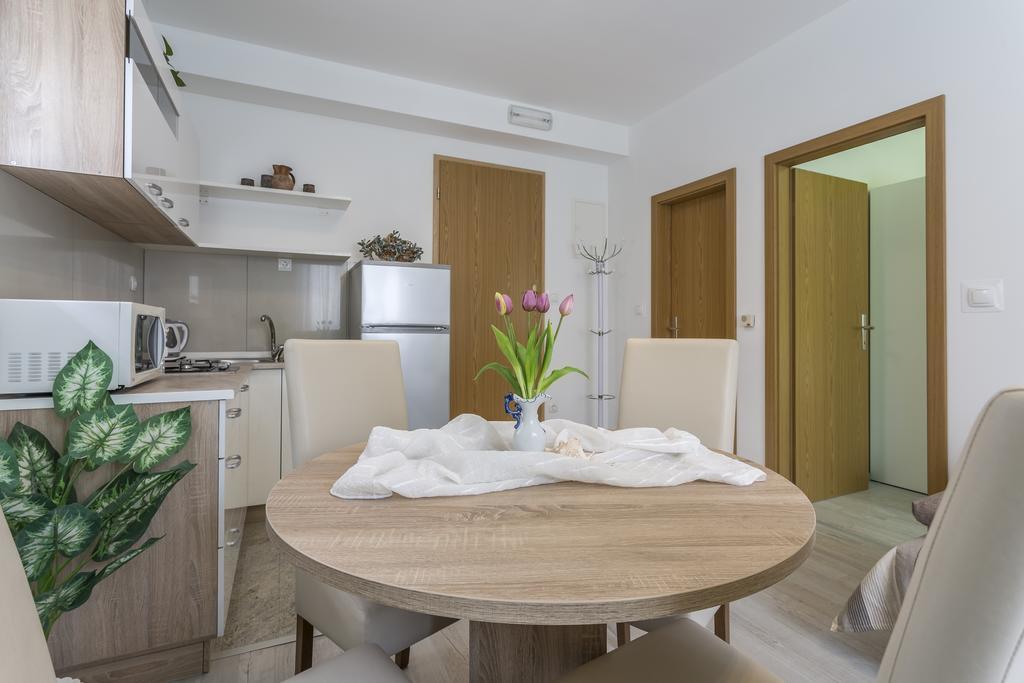 Sky Apartments Ποντστράνα Εξωτερικό φωτογραφία